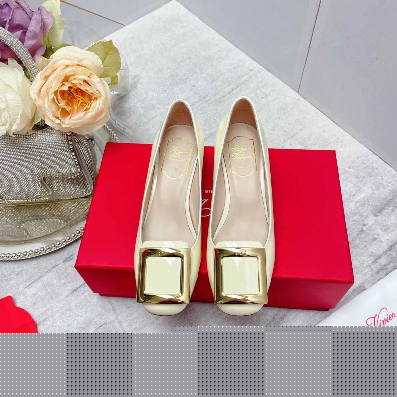 Roger Vivier flat shoes